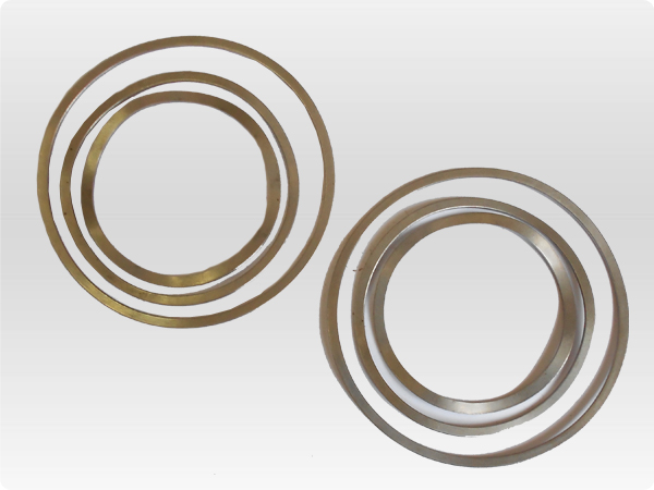 ���͵���